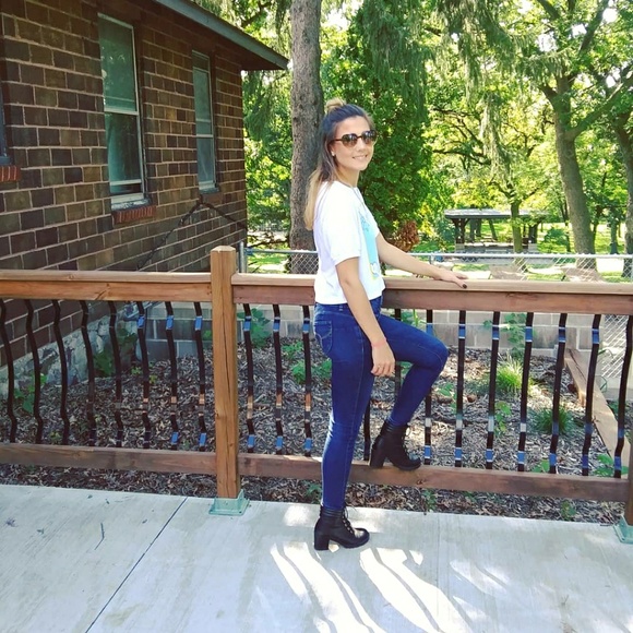 Meet your Posher, Anna - Picture 6 of 8